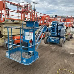 2013 Genie Z-40/23N RJ Articulating Boom Lift