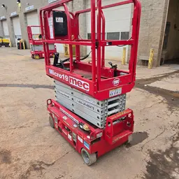 2018 MEC MICRO 19 Scissor Lift