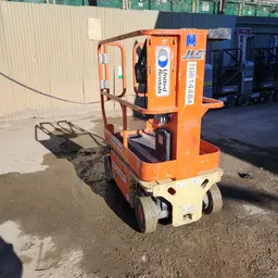 2018 JLG 1230ES Self-Propelled One-Person Lift