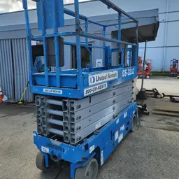 2018 Genie GS-3232 Scissor Lift