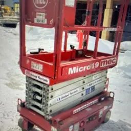 2018 MEC MICRO 19 Scissor Lift