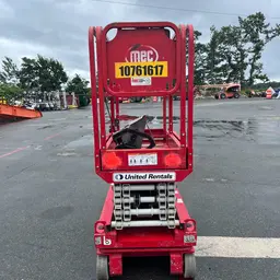 2018 MEC 1330SE Scissor Lift