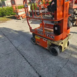 2017 JLG 1230ES Self-Propelled One-Person Lift