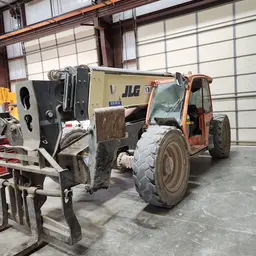 2018 JLG 1055 Forklift