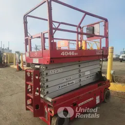 2017 MEC 4046SE Scissor Lift