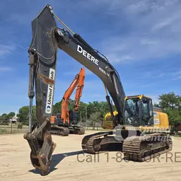 2020 John Deere 350G LC Excavator