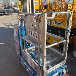 2018 Genie GR-20 Self-Propelled One-Person Lift