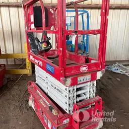 2019 MEC MICRO 19 Scissor Lift