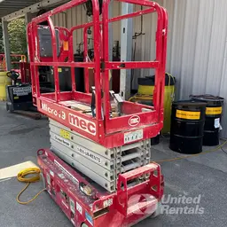 2018 MEC MICRO 19 Scissor Lift