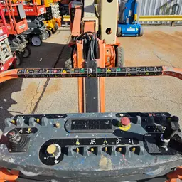 2015 JLG E400AJPN Articulating Boom Lift