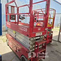 2017 MEC 2632SE Scissor Lift