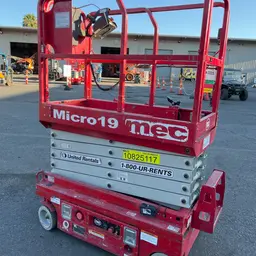 2018 MEC MICRO 19 Scissor Lift