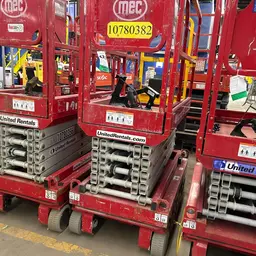 2018 MEC MICRO 19 Scissor Lift
