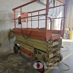 2017 JLG 3246ES Scissor Lift