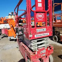 2018 MEC 1930SE Scissor Lift