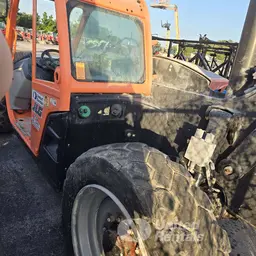 2018 JLG 742 Forklift