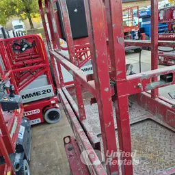 2019 MEC MICRO 19 Scissor Lift