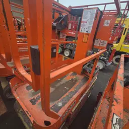2019 JLG 1230ES Self-Propelled One-Person Lift
