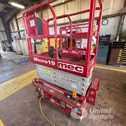 2018 MEC MICRO 19 Scissor Lift