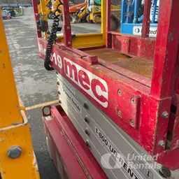 2018 MEC MICRO 19 Scissor Lift