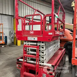 2017 MEC 3346SE Scissor Lift
