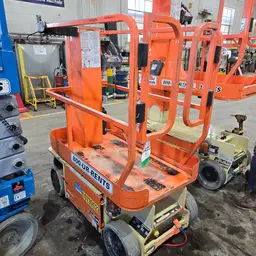 2018 JLG 1230ES Self-Propelled One-Person Lift