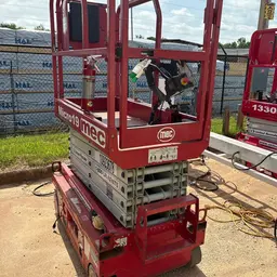 2019 MEC MICRO 19 Scissor Lift
