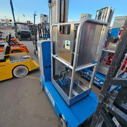 2019 Genie GR-20 Self-Propelled One-Person Lift