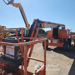 2017 JLG 800AJ Articulating Boom Lift