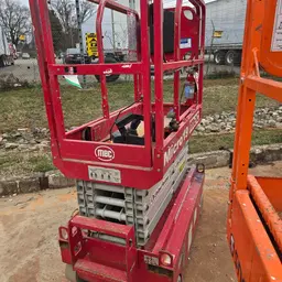2018 MEC MICRO 19 Scissor Lift