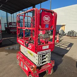 2018 MEC 1330SE Scissor Lift
