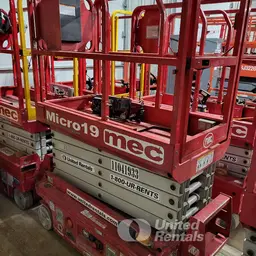 2020 MEC MICRO 19 Scissor Lift