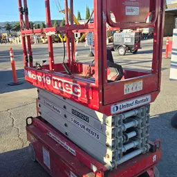 2018 MEC MICRO 19 Scissor Lift