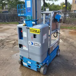 2017 Genie GR-20 Self-Propelled One-Person Lift