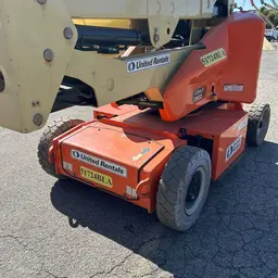 2017 JLG E400AJPN Articulating Boom Lift